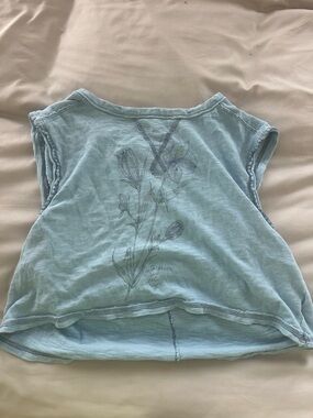 American Eagle Outfitters Light Blue Floral Crop Tank - Women